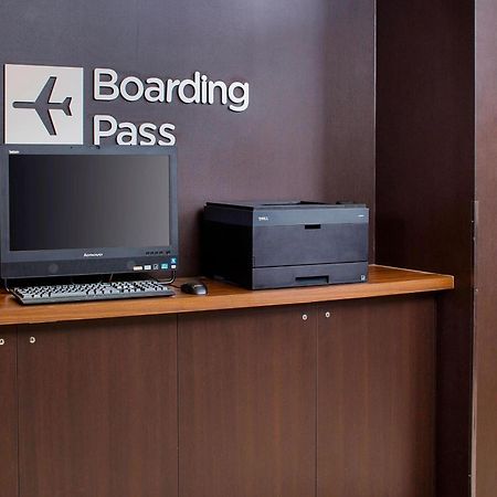 Hotel Courtyard By Marriott Richmond Airport Sandston Esterno foto