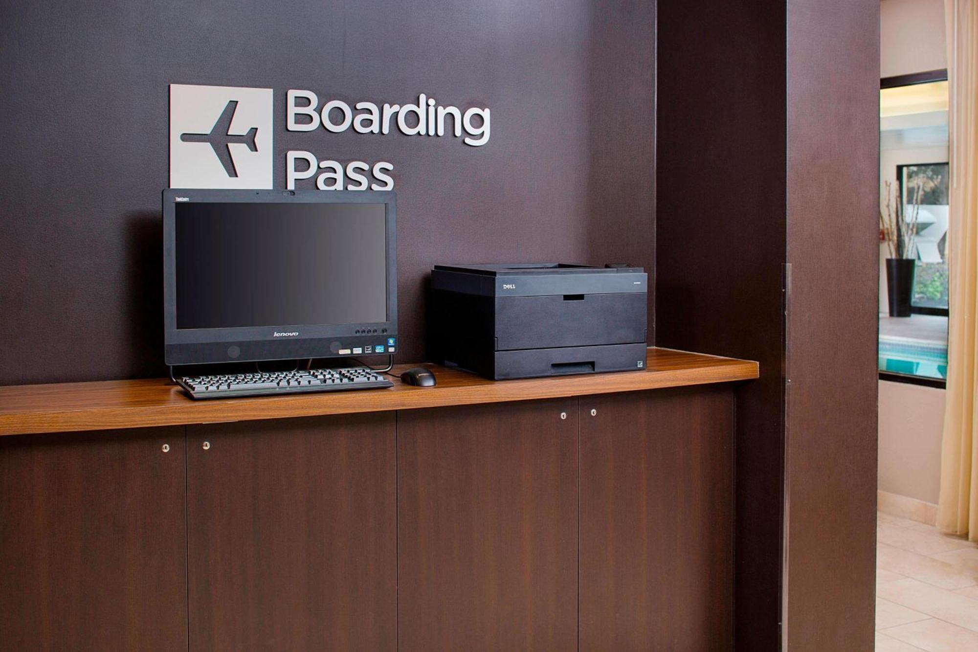 Hotel Courtyard By Marriott Richmond Airport Sandston Esterno foto
