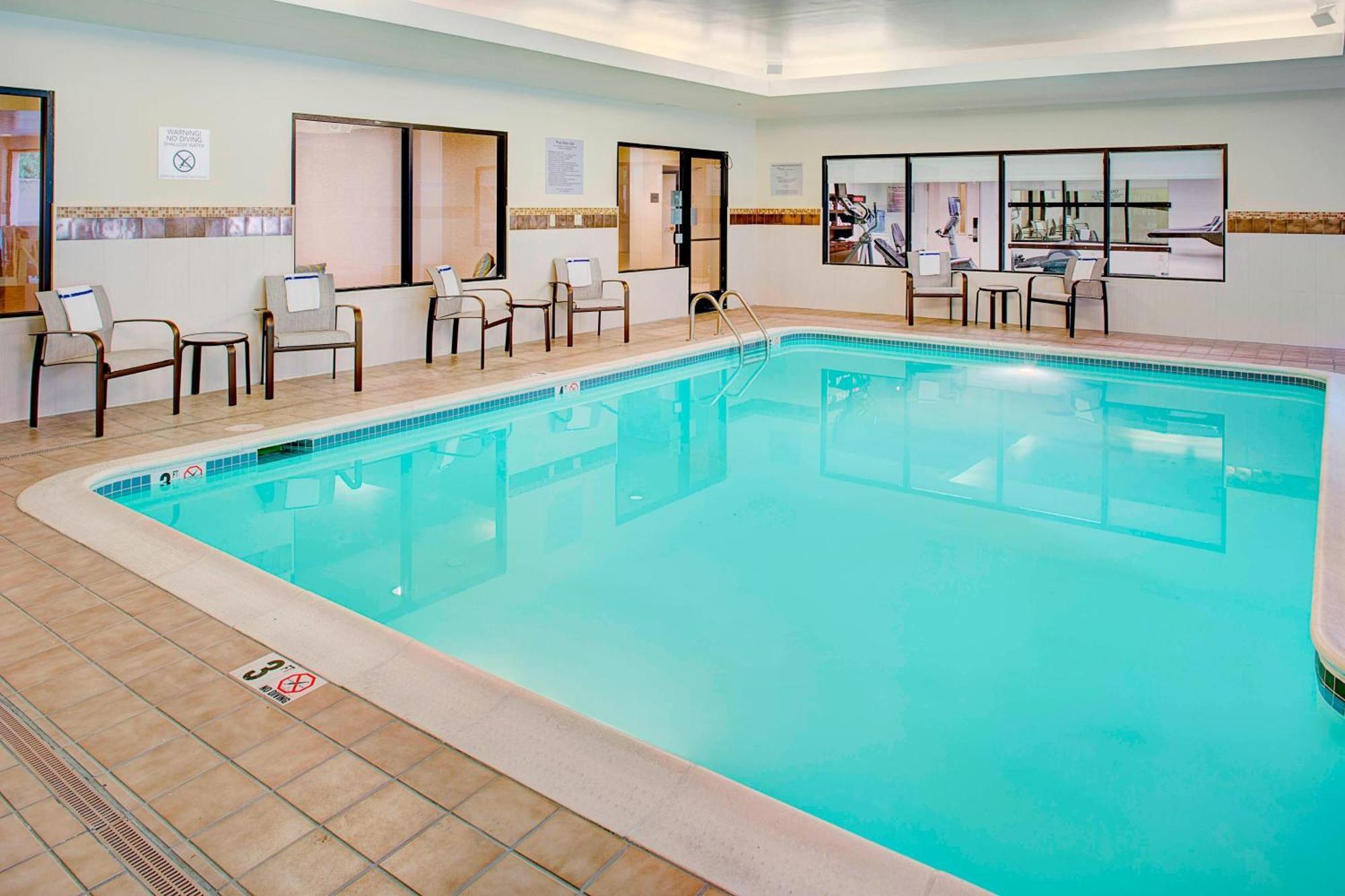 Hotel Courtyard By Marriott Richmond Airport Sandston Esterno foto