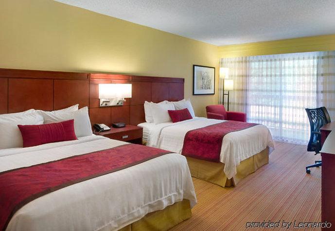 Hotel Courtyard By Marriott Richmond Airport Sandston Esterno foto