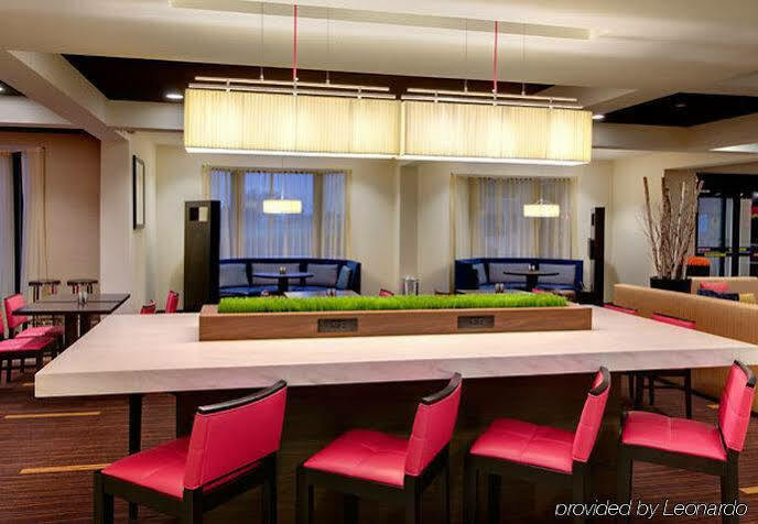 Hotel Courtyard By Marriott Richmond Airport Sandston Esterno foto